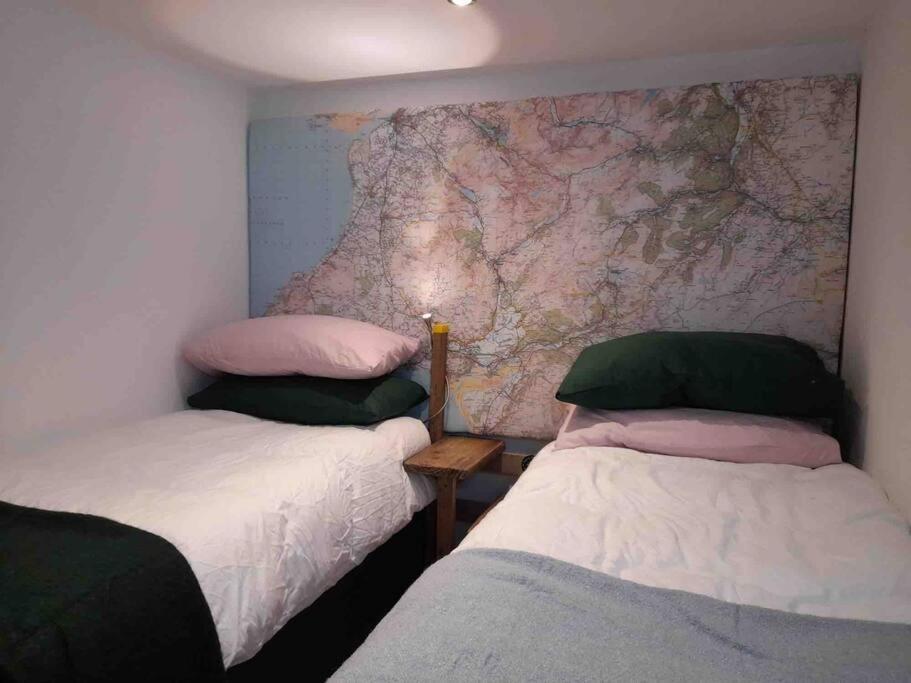 The Walkers' Cwtch Apartment Ffestiniog ภายนอก รูปภาพ
