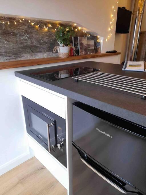 The Walkers' Cwtch Apartment Ffestiniog ภายนอก รูปภาพ