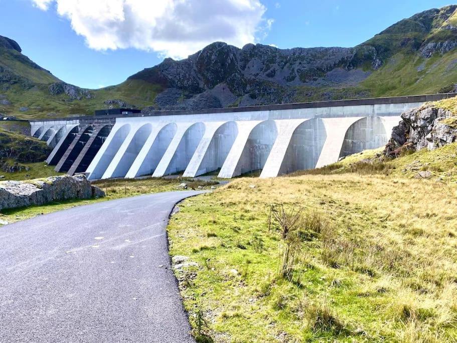 The Walkers' Cwtch Apartment Ffestiniog ภายนอก รูปภาพ